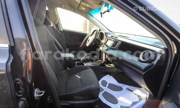 Acheter Import Utilitaire Toyota HiAce Noir à Import - Dubai, Diana Acheter Import Utilitaire Toyota HiAce Noir à Import - Dubai, Diana