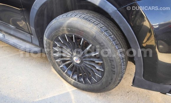 Acheter Import Utilitaire Toyota HiAce Noir à Import - Dubai, Diana Acheter Import Utilitaire Toyota HiAce Noir à Import - Dubai, Diana