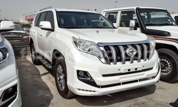 Hividy Toyota Prado fotsy Car in Import - Dubai in Diana Hividy Toyota Prado fotsy Car in Import - Dubai in Diana
