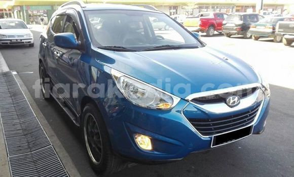 Acheter Occasion Voiture Hyundai ix35 Bleu à Antananarivo, Analamanga Acheter Occasion Voiture Hyundai ix35 Bleu à Antananarivo, Analamanga