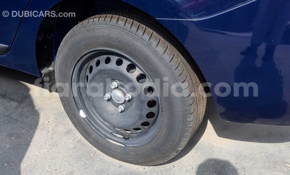 Acheter Import Voiture Renault Symbol Bleu à Import - Dubai, Diana Acheter Import Voiture Renault Symbol Bleu à Import - Dubai, Diana