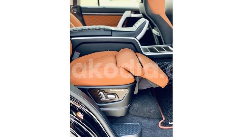 Big with watermark toyota land cruiser diana import dubai 4387