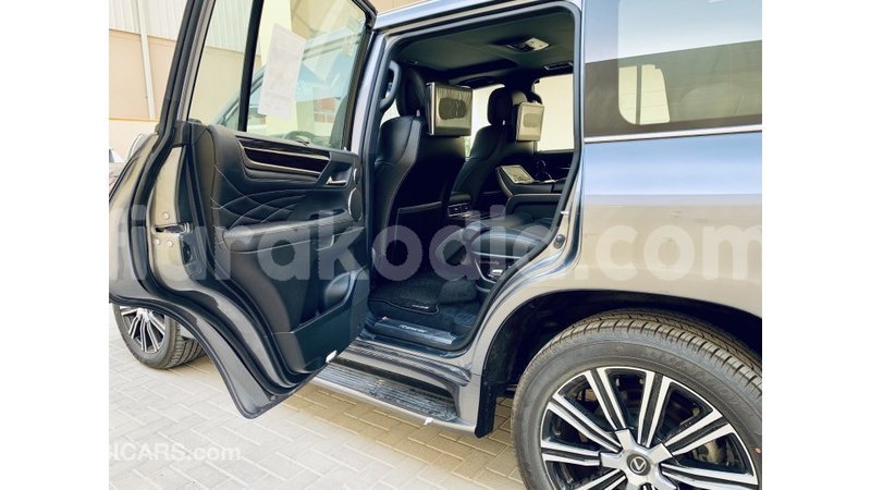 Big with watermark lexus lx diana import dubai 4388