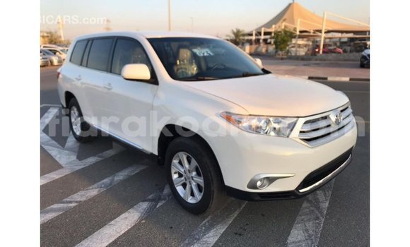 Hividy Toyota Highlander fotsy Car in Import - Dubai in Diana Hividy Toyota Highlander fotsy Car in Import - Dubai in Diana