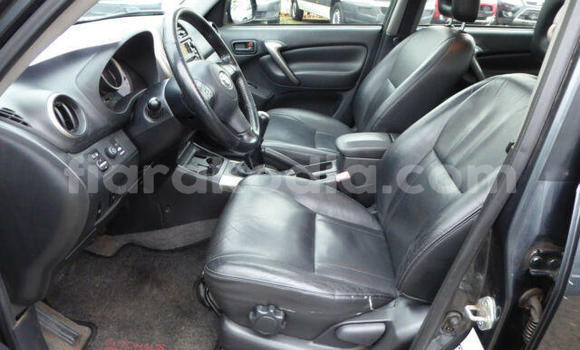 Acheter Occasion Voiture Toyota RAV4 Beige à Antananarivo, Analamanga Acheter Occasion Voiture Toyota RAV4 Beige à Antananarivo, Analamanga