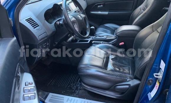 Acheter Occasion Voiture Toyota Hilux Noir à Antananarivo, Analamanga Acheter Occasion Voiture Toyota Hilux Noir à Antananarivo, Analamanga