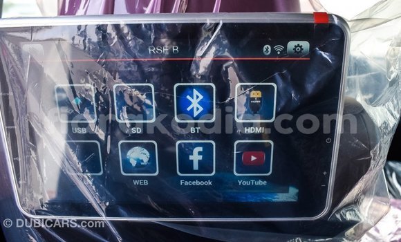 Acheter Import Voiture Toyota Land Cruiser Blanc à Import - Dubai, Diana Acheter Import Voiture Toyota Land Cruiser Blanc à Import - Dubai, Diana