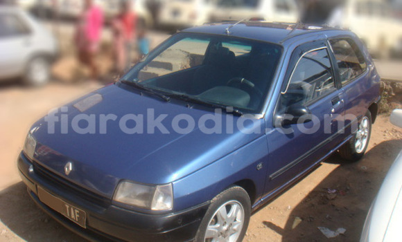 Acheter Occasion Voiture Renault Clio Autre à Antananarivo au Analamanga Acheter Occasion Voiture Renault Clio Autre à Antananarivo au Analamanga