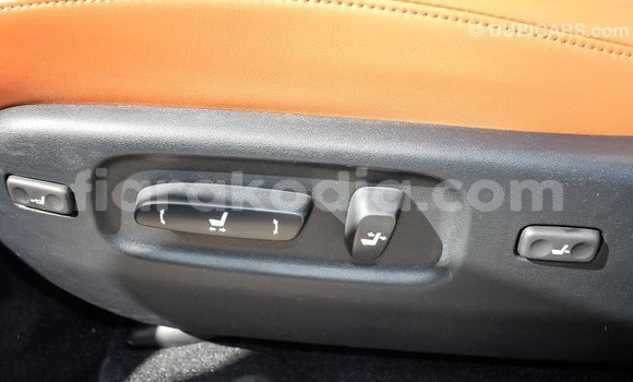 Acheter Import Voiture Lexus LX Blanc à Import - Dubai, Diana Acheter Import Voiture Lexus LX Blanc à Import - Dubai, Diana