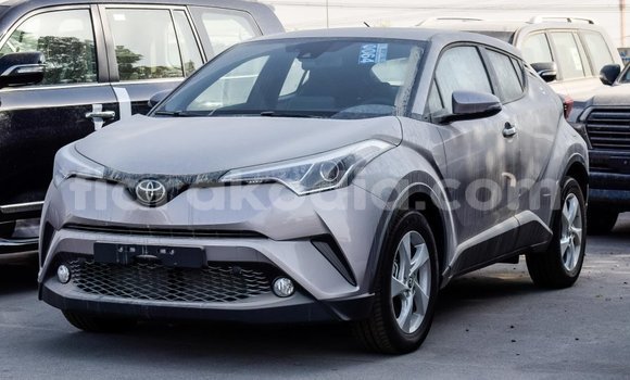 Acheter Import Voiture Toyota C-HR Autre à Import - Dubai, Diana Acheter Import Voiture Toyota C-HR Autre à Import - Dubai, Diana