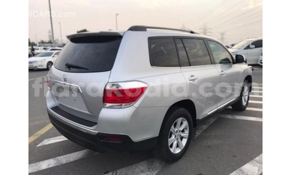 Hividy Toyota Highlander Hafa Car in Import - Dubai in Diana Hividy Toyota Highlander Hafa Car in Import - Dubai in Diana