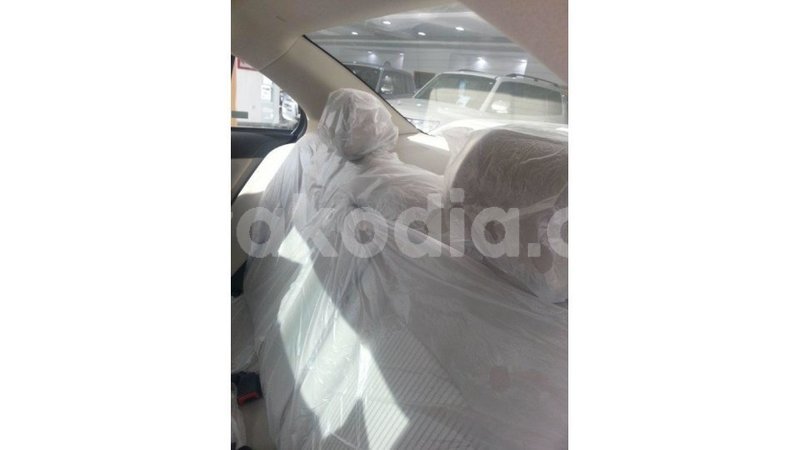 Big with watermark mitsubishi l200 diana import dubai 4456