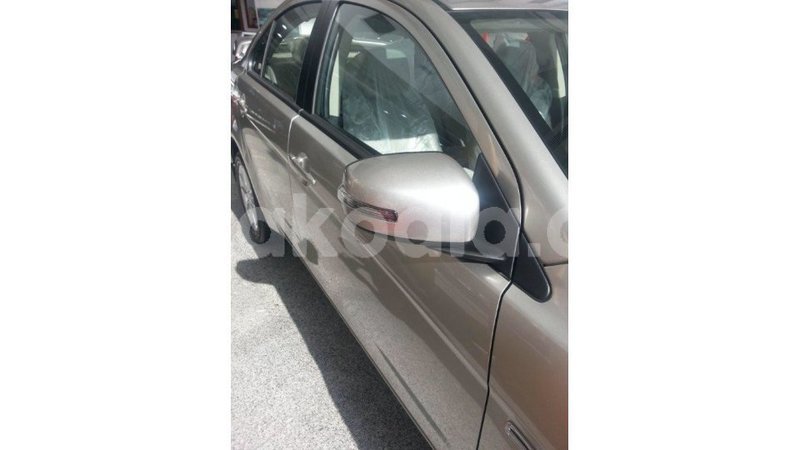 Big with watermark mitsubishi l200 diana import dubai 4456