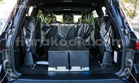 Acheter Import Voiture Lexus LX Bleu à Import - Dubai, Diana Acheter Import Voiture Lexus LX Bleu à Import - Dubai, Diana