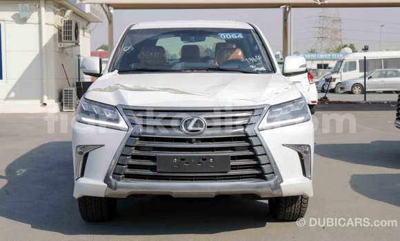 Acheter Import Voiture Lexus LX Blanc à Import - Dubai, Diana Acheter Import Voiture Lexus LX Blanc à Import - Dubai, Diana