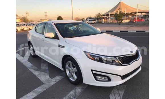 Acheter Import Voiture Kia Optima Blanc à Import - Dubai, Diana Acheter Import Voiture Kia Optima Blanc à Import - Dubai, Diana