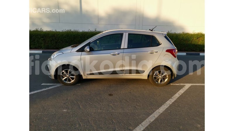 Big with watermark hyundai i10 diana import dubai 4471