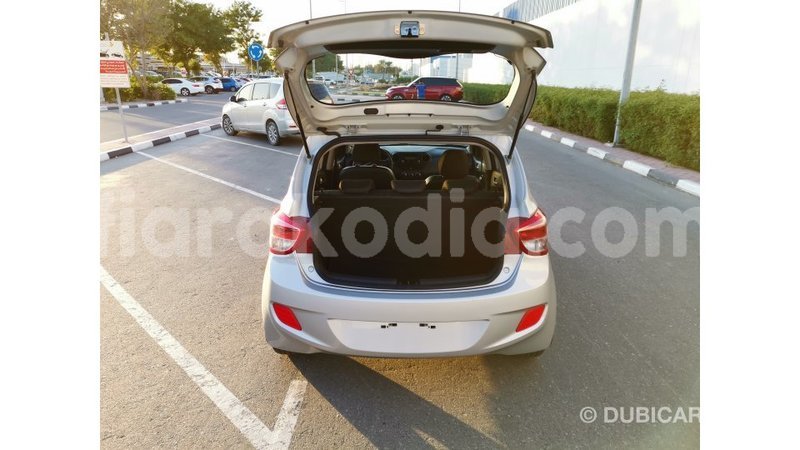 Big with watermark hyundai i10 diana import dubai 4471