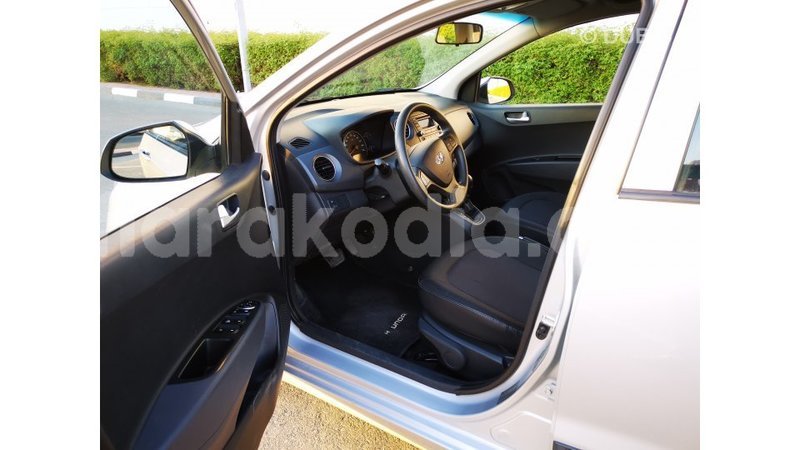 Big with watermark hyundai i10 diana import dubai 4471