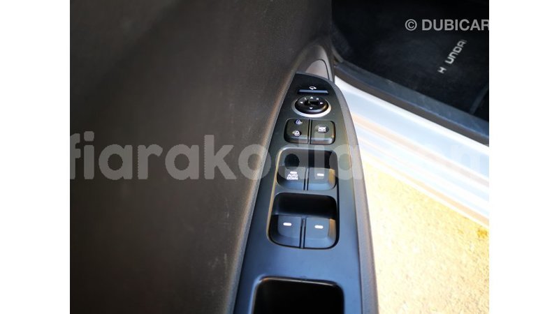 Big with watermark hyundai i10 diana import dubai 4471