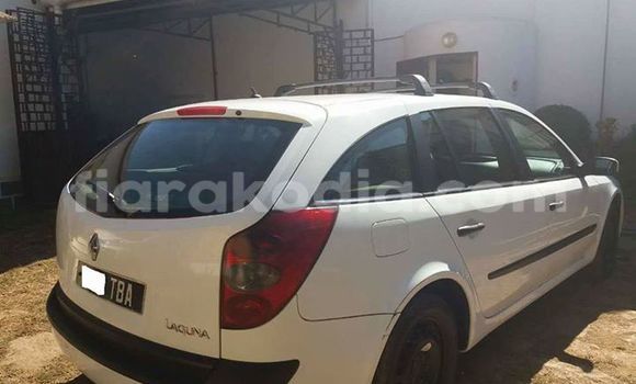 Acheter Occasion Voiture Renault Laguna Blanc à Antananarivo, Analamanga