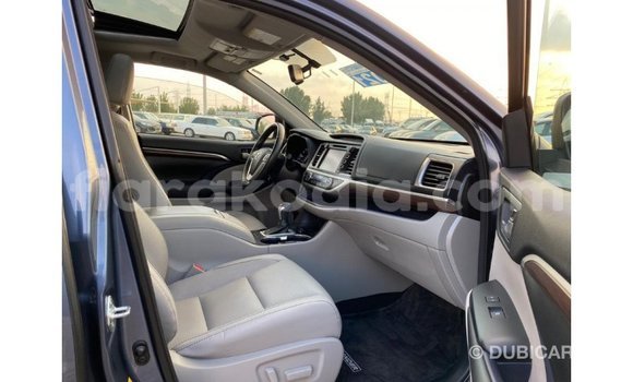 Buy Import Toyota Highlander Blue Car in Import - Dubai in Diana Buy Import Toyota Highlander Blue Car in Import - Dubai in Diana
