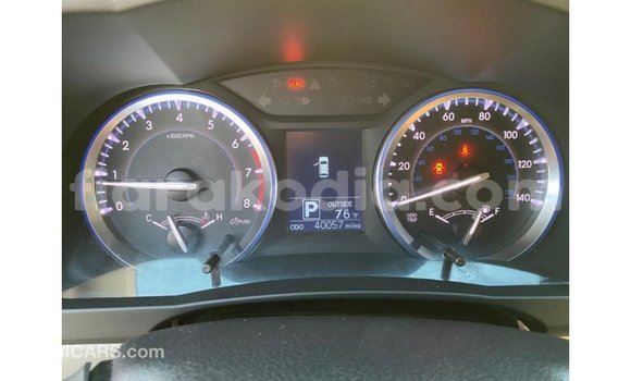 Acheter Import Voiture Toyota Highlander Bleu à Import - Dubai, Diana Acheter Import Voiture Toyota Highlander Bleu à Import - Dubai, Diana