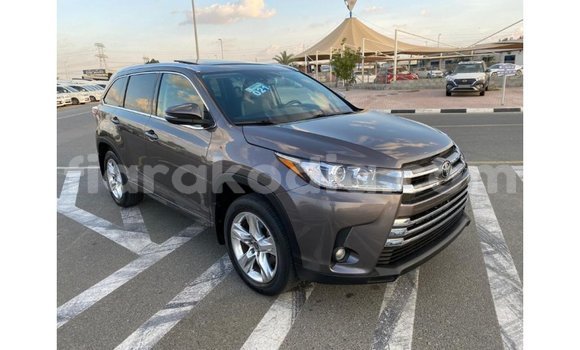 Acheter Import Voiture Toyota Highlander Autre à Import - Dubai, Diana Acheter Import Voiture Toyota Highlander Autre à Import - Dubai, Diana