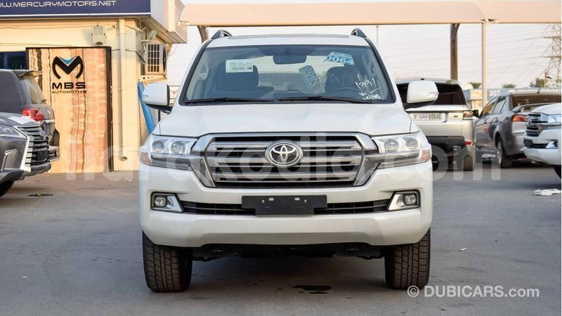 Big with watermark toyota land cruiser diana import dubai 4488