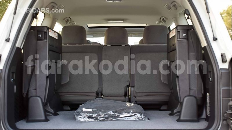 Big with watermark toyota land cruiser diana import dubai 4488