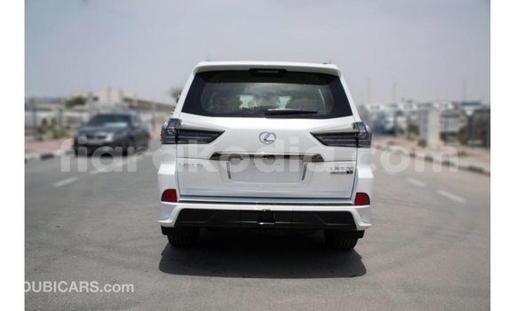 Acheter Import Voiture Lexus LX Blanc à Import - Dubai, Diana Acheter Import Voiture Lexus LX Blanc à Import - Dubai, Diana