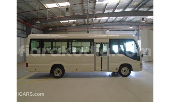 Acheter Import Voiture Abarth 595 Blanc à Import - Dubai, Diana Acheter Import Voiture Abarth 595 Blanc à Import - Dubai, Diana