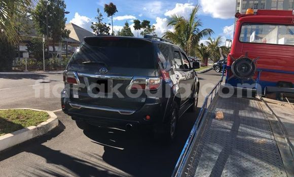 Acheter Occasion Voiture Toyota Fortuner Noir à Antananarivo, Analamanga