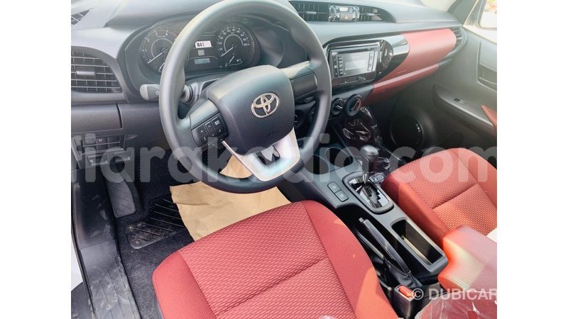 Big with watermark toyota hilux diana import dubai 4511