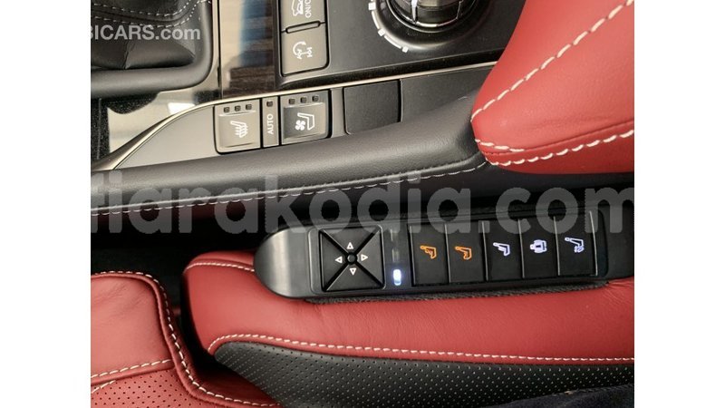 Big with watermark lexus ct diana import dubai 4514