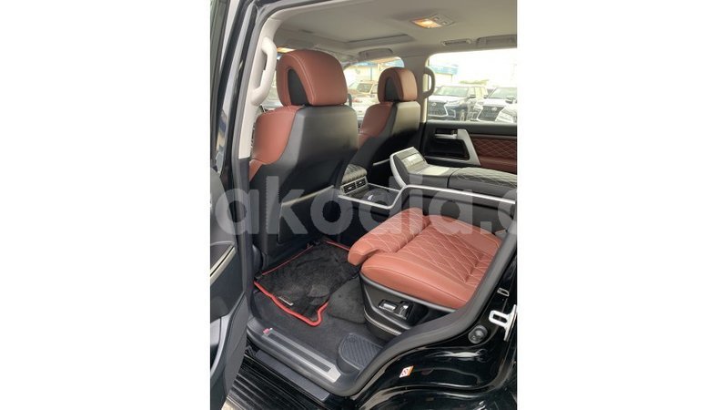 Big with watermark toyota land cruiser diana import dubai 4515