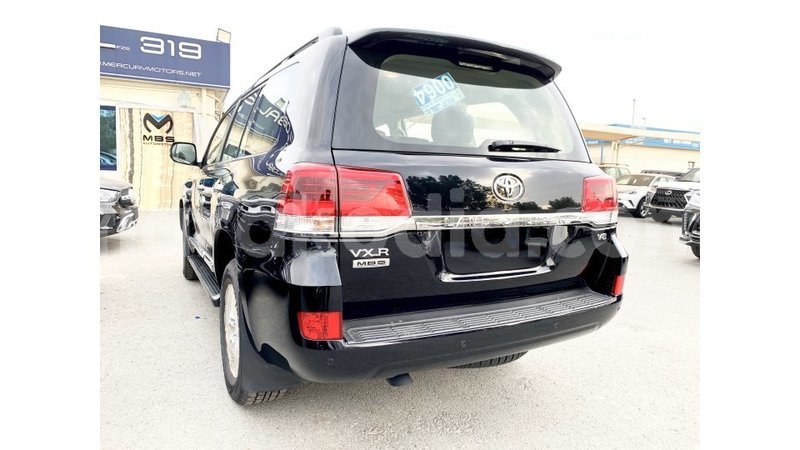 Big with watermark toyota land cruiser diana import dubai 4515