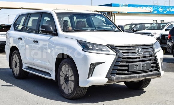 Acheter Import Voiture Lexus LX Blanc à Import - Dubai, Diana Acheter Import Voiture Lexus LX Blanc à Import - Dubai, Diana