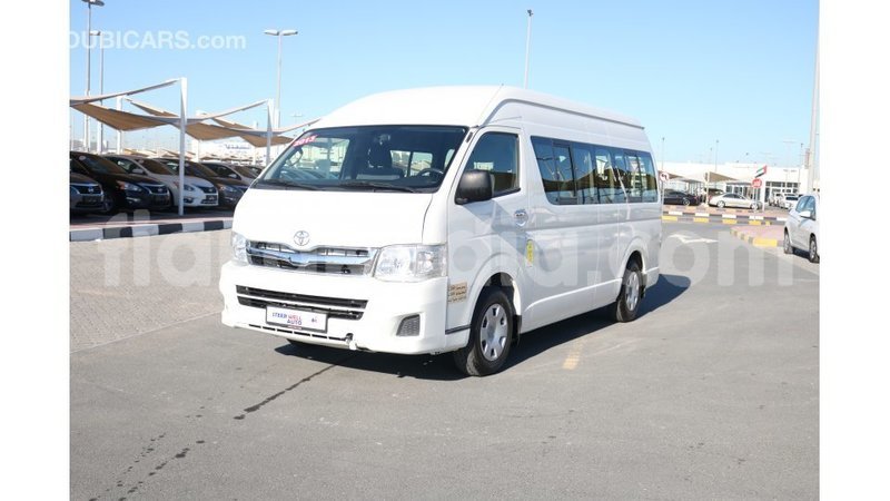 Big with watermark toyota hiace diana import dubai 4520