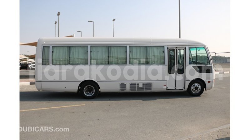 Big with watermark mitsubishi carisma diana import dubai 4525