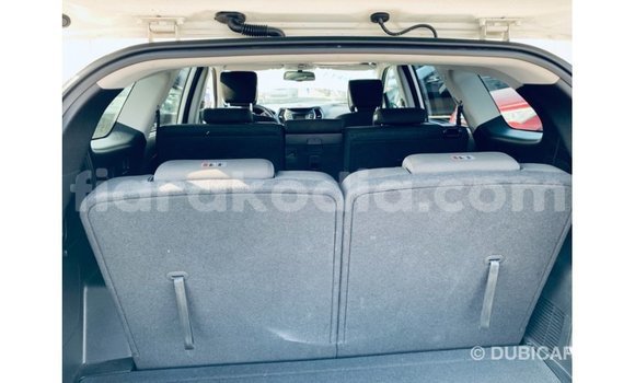 Hividy Hyundai Santa Fe fotsy Car in Import - Dubai in Diana Hividy Hyundai Santa Fe fotsy Car in Import - Dubai in Diana