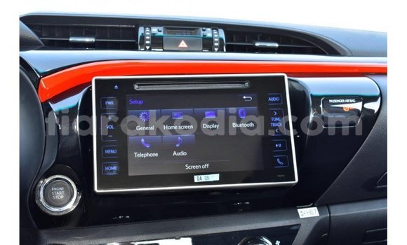 Acheter Import Voiture Toyota Hilux Noir à Import - Dubai, Diana Acheter Import Voiture Toyota Hilux Noir à Import - Dubai, Diana