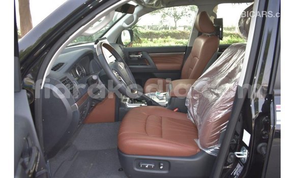 Acheter Import Voiture Toyota Land Cruiser Noir à Import - Dubai, Diana Acheter Import Voiture Toyota Land Cruiser Noir à Import - Dubai, Diana