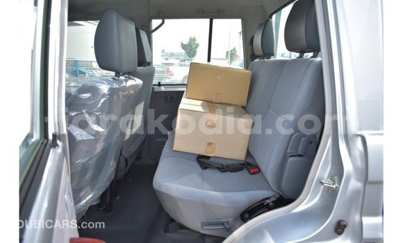 Acheter Import Voiture Toyota Land Cruiser Autre à Import - Dubai, Diana Acheter Import Voiture Toyota Land Cruiser Autre à Import - Dubai, Diana