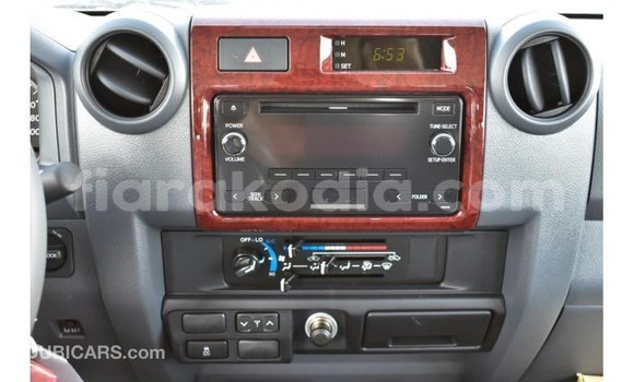 Acheter Import Voiture Toyota Land Cruiser Autre à Import - Dubai, Diana Acheter Import Voiture Toyota Land Cruiser Autre à Import - Dubai, Diana