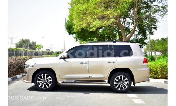 Hividy Toyota Land Cruiser Hafa Car in Import - Dubai in Diana Hividy Toyota Land Cruiser Hafa Car in Import - Dubai in Diana