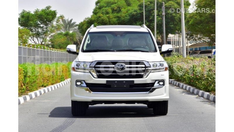 Big with watermark toyota land cruiser diana import dubai 4561