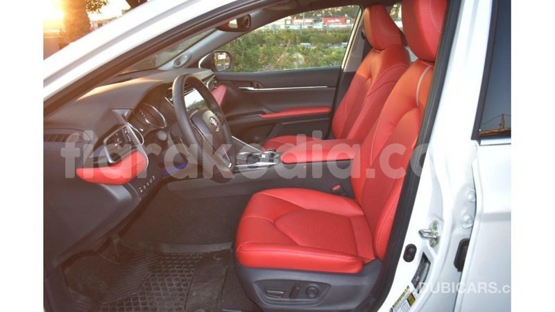 Big with watermark toyota camry diana import dubai 4565