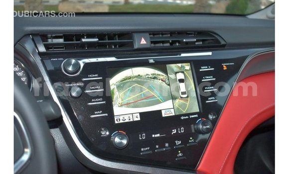 Acheter Import Voiture Toyota Camry Blanc à Import - Dubai, Diana Acheter Import Voiture Toyota Camry Blanc à Import - Dubai, Diana