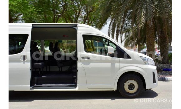 Acheter Import Voiture Toyota Hiace Blanc à Import - Dubai, Diana Acheter Import Voiture Toyota Hiace Blanc à Import - Dubai, Diana